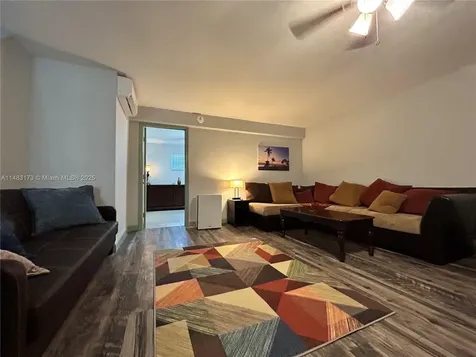 353 Virginia Street Hollywood FL 33019