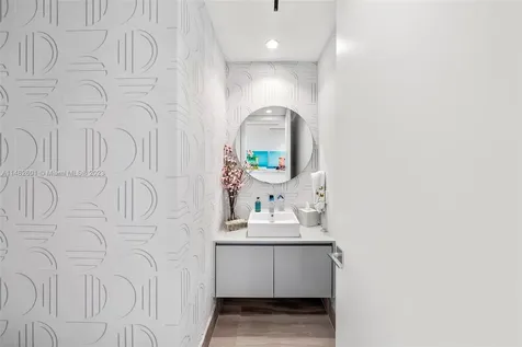 5775 Collins Avenue Miami Beach FL 33140