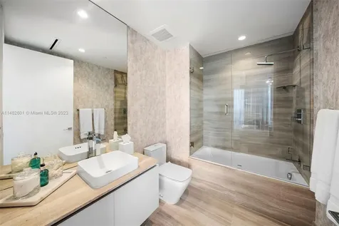 5775 Collins Avenue Miami Beach FL 33140