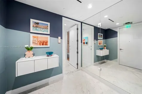 5775 Collins Avenue Miami Beach FL 33140