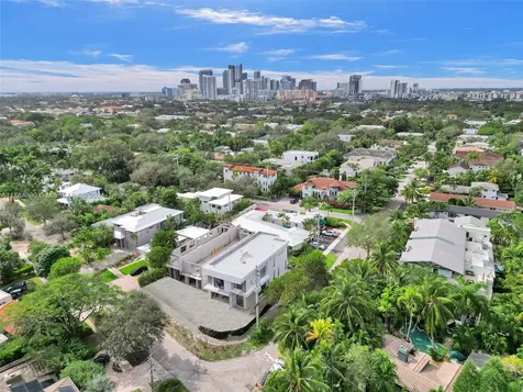 461 NE 17th Way Fort Lauderdale FL 33301
