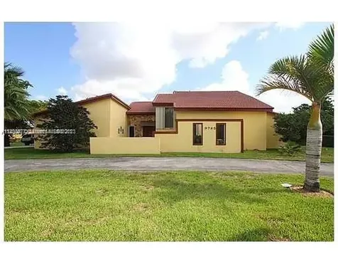 9785 SW 64th Street Miami FL 33173