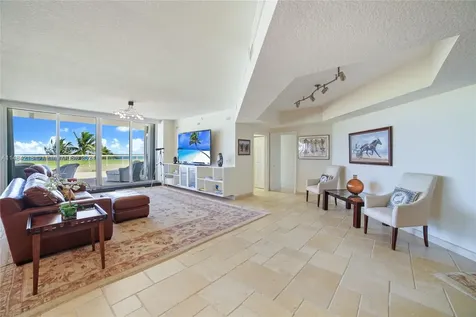 6051 N Ocean Drive Hollywood FL 33019