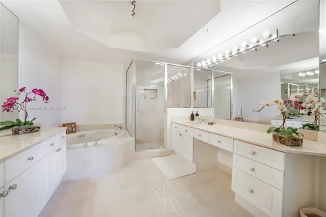 6051 N Ocean Drive Hollywood FL 33019