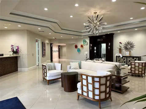 6051 N Ocean Drive Hollywood FL 33019
