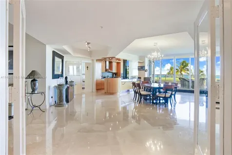 6051 N Ocean Drive Hollywood FL 33019