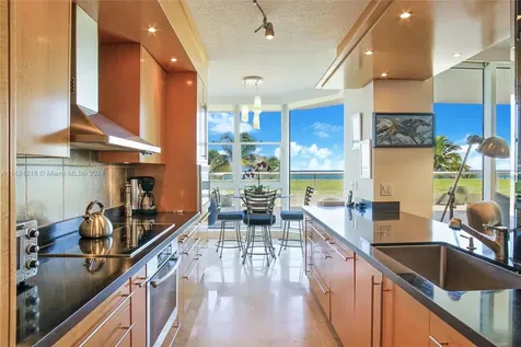 6051 N Ocean Drive Hollywood FL 33019