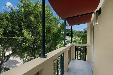 6145 Paradise Point Drive Palmetto Bay FL 33157