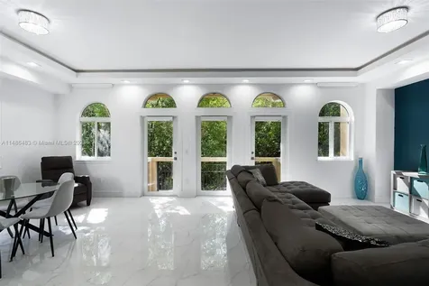 6145 Paradise Point Drive Palmetto Bay FL 33157