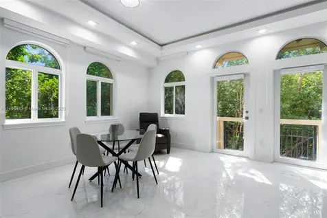 6145 Paradise Point Drive Palmetto Bay FL 33157