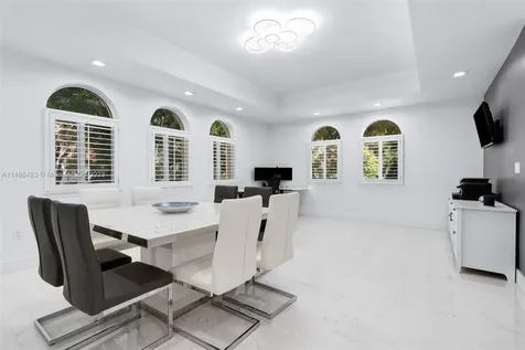 6145 Paradise Point Drive Palmetto Bay FL 33157