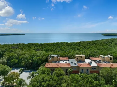 6145 Paradise Point Drive Palmetto Bay FL 33157