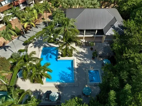6145 Paradise Point Drive Palmetto Bay FL 33157