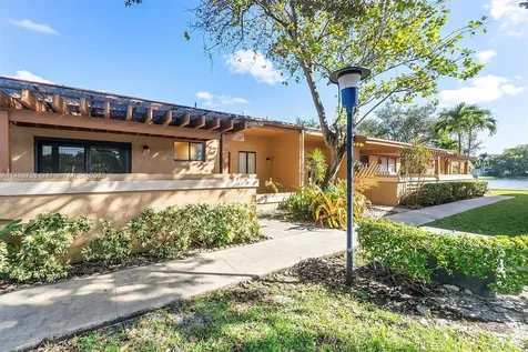 974 NW 79th Terrace Plantation FL 33324