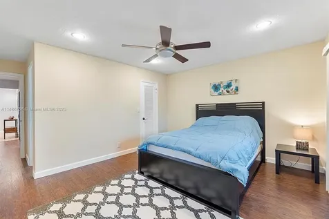 974 NW 79th Terrace Plantation FL 33324