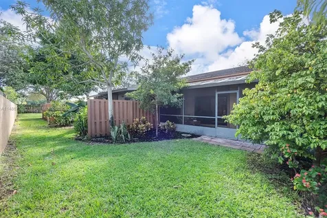 974 NW 79th Terrace Plantation FL 33324