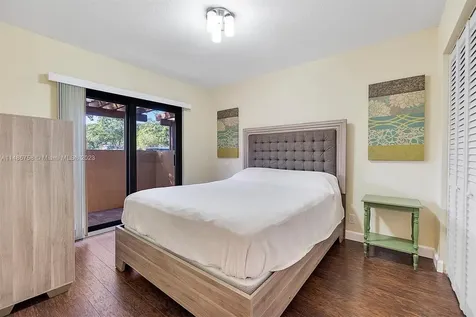 974 NW 79th Terrace Plantation FL 33324