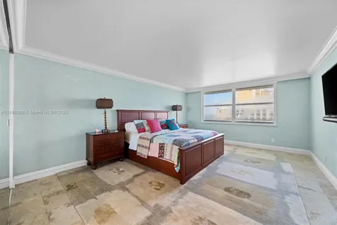 615 Ocean Drive Key Biscayne FL 33149