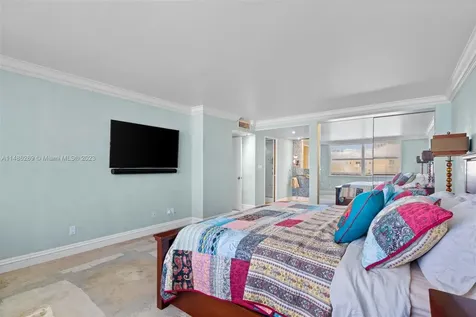 615 Ocean Drive Key Biscayne FL 33149