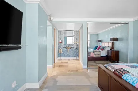 615 Ocean Drive Key Biscayne FL 33149