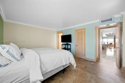 615 Ocean Drive Key Biscayne FL 33149