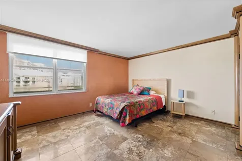 615 Ocean Drive Key Biscayne FL 33149