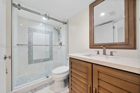 615 Ocean Drive Key Biscayne FL 33149