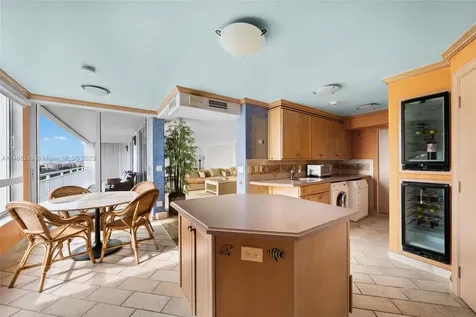 615 Ocean Drive Key Biscayne FL 33149