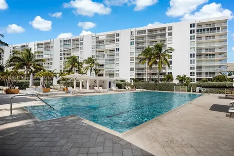 615 Ocean Drive Key Biscayne FL 33149