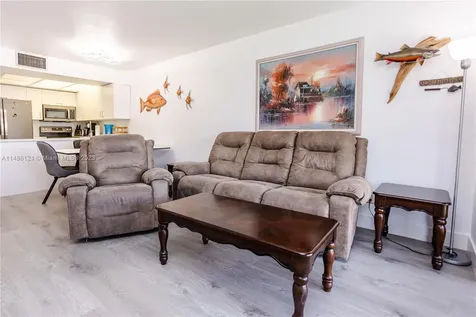 500 N Francisco Street Clewiston FL 33440