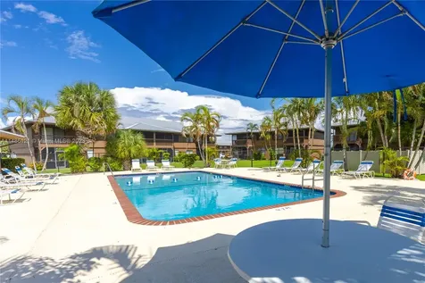 500 N Francisco Street Clewiston FL 33440
