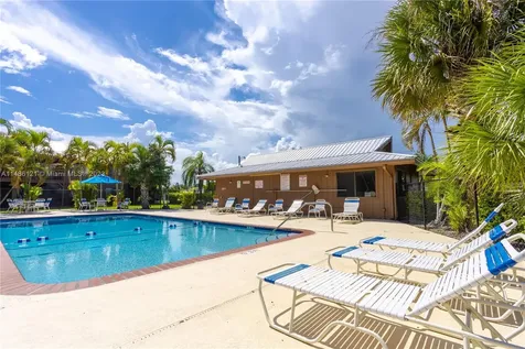 500 N Francisco Street Clewiston FL 33440