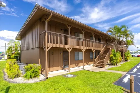 500 N Francisco Street Clewiston FL 33440