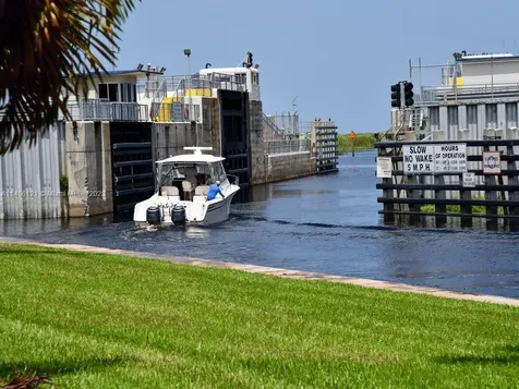 500 N Francisco Street Clewiston FL 33440