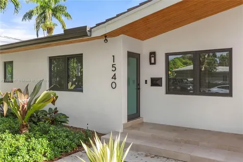 1540 Robbia Avenue Coral Gables FL 33146
