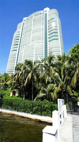 1643 Brickell Slip #5 Miami FL 33129