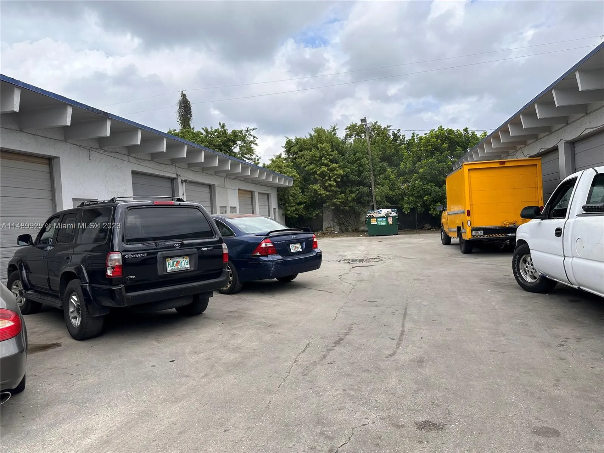 5801-5807 Dawson Street Hollywood FL 33023