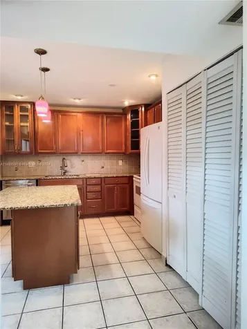 7083 W Sunrise Boulevard Plantation FL 33313