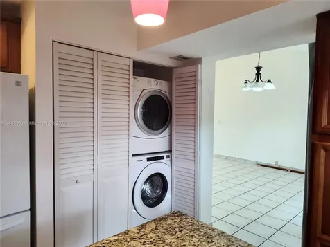 7083 W Sunrise Boulevard Plantation FL 33313