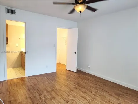7083 W Sunrise Boulevard Plantation FL 33313