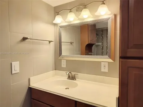 7083 W Sunrise Boulevard Plantation FL 33313