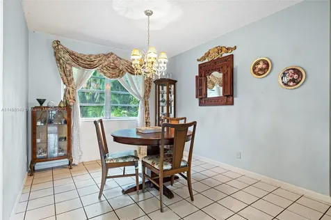 19721 SW 79th Place Cutler Bay FL 33189