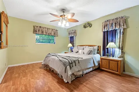 19721 SW 79th Place Cutler Bay FL 33189