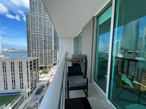 55 SE 6th Street Miami FL 33131