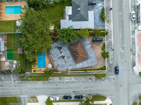 901 E 32nd Street Hialeah FL 33013
