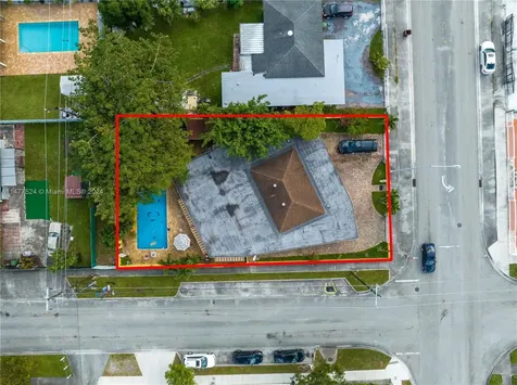 901 E 32nd Street Hialeah FL 33013