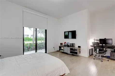 16519 N Botaniko Drive N Weston FL 33326