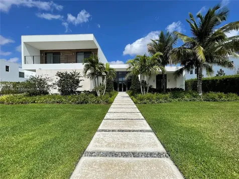 16519 N Botaniko Drive N Weston FL 33326