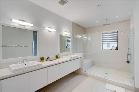 16519 N Botaniko Drive N Weston FL 33326