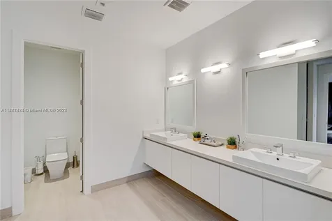16519 N Botaniko Drive N Weston FL 33326